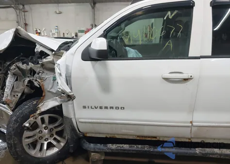 2015 Chevrolet Silverado 1500 1Lt из США, поврежденный, VIN 1GCVKRECXFZ363644